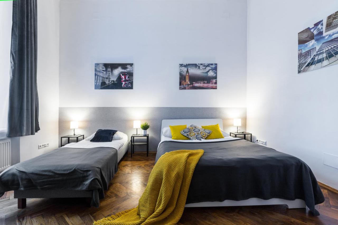 Wawel Cracow Old City Apartments - Friendhouse Apartments Krakow Luaran gambar